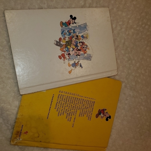 TWO Disney books mickeys day at the circus and mickey meets the giant - Picture 2 of 2